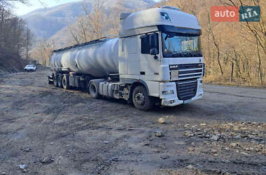 Тягач DAF XF 105 2011 в 