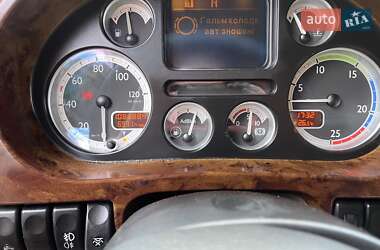 Тягач DAF XF 105 2012 в 