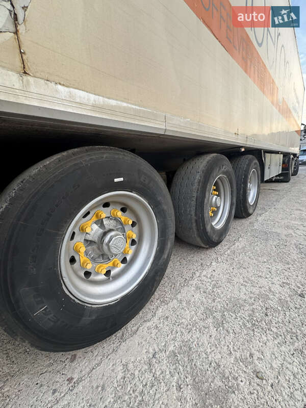 Тягач DAF XF 105 2011 в Днепре