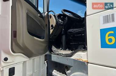 Тягач DAF XF 105 2011 в 