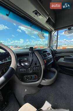 Тягач DAF XF 105 2006 в 