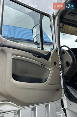 Тягач DAF XF 105 2011 в 