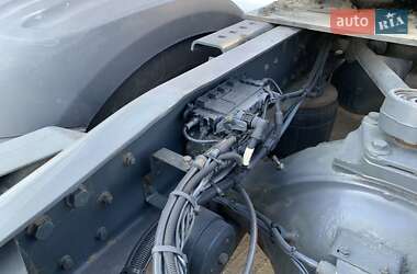 Тягач DAF XF 105 2012 в 