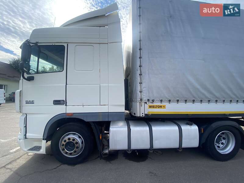 Тягач DAF XF 105 2011 в Ровно