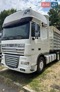 Тягач DAF XF 105 2011 в 
