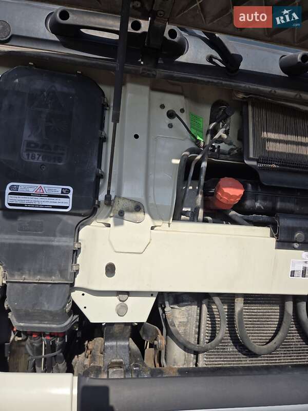 Тягач DAF XF 105 2013 в Бучаче