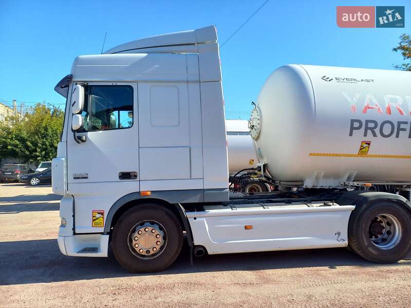 Тягач DAF XF 105 2010 в Житомире