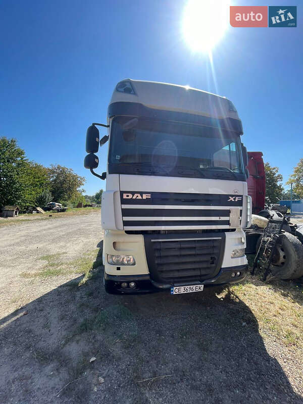 Тягач DAF XF 105 2010 в Черновцах