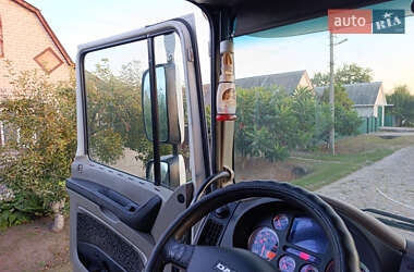 Тягач DAF XF 105 2011 в 