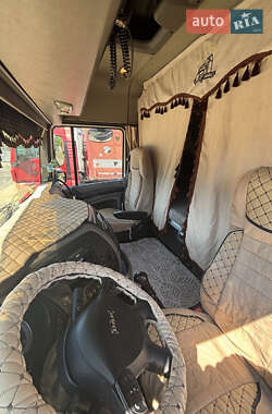 Тягач DAF XF 105 2011 в 