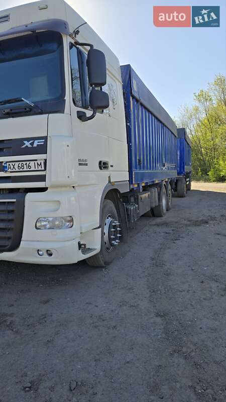 Контейнеровоз DAF XF 105 2006 в Барвінковому