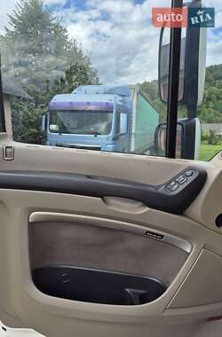 Тягач DAF XF 105 2011 в 