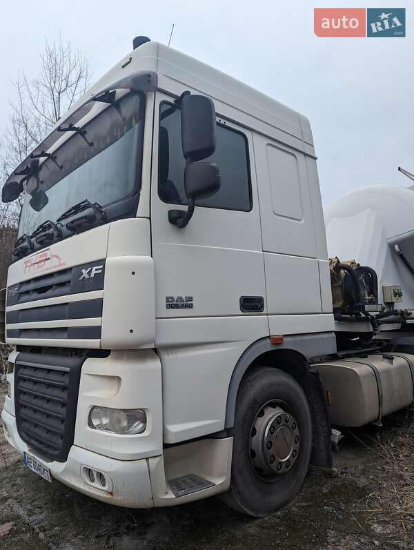 Тягач DAF XF 105 2010 в Киеве