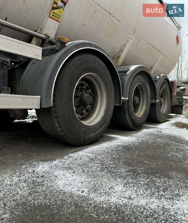 Бензовоз DAF XF 105 2012 в Харькове