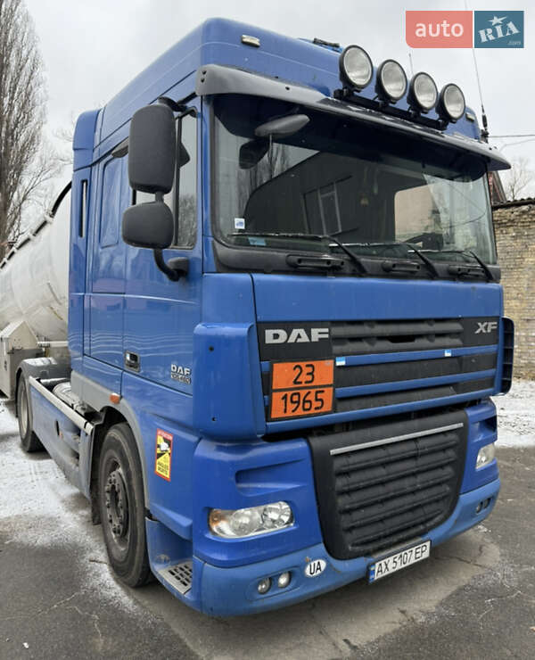 Бензовоз DAF XF 105 2012 в Харькове