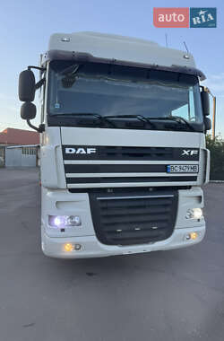 Тягач DAF XF 105 2010 в 