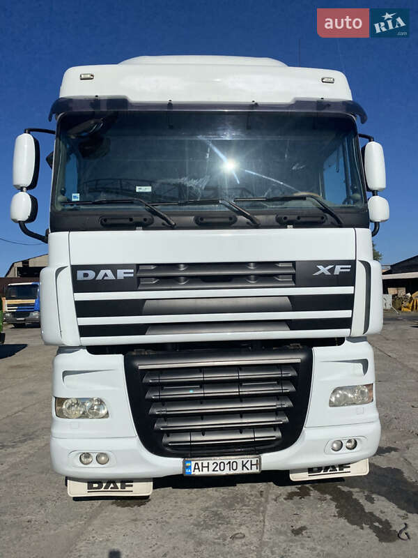 Тягач DAF XF 105 2013 в Дніпрі