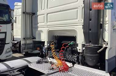 Тягач DAF XF 105 2012 в 