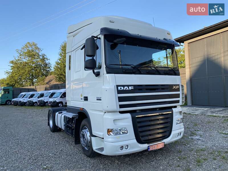 Тягач DAF XF 105 2012 в 