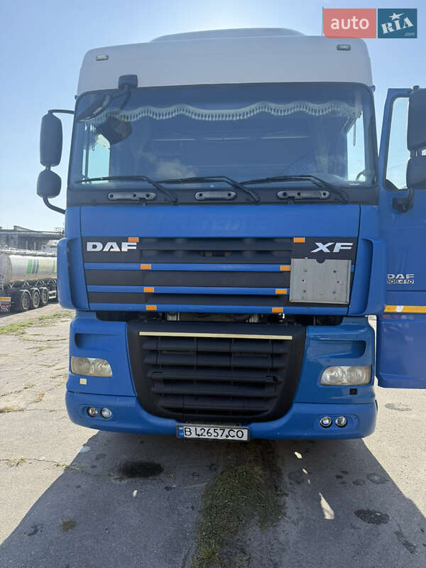 Тягач DAF XF 105 2009 в Кременчуці