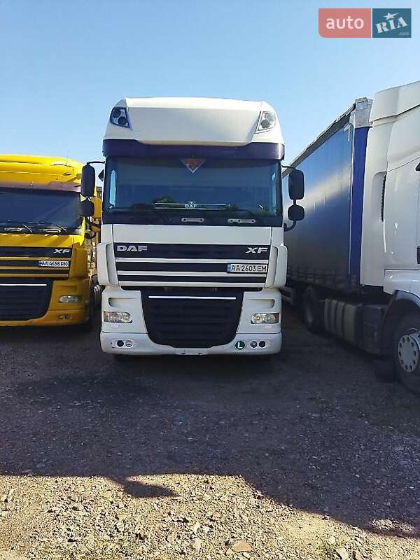 Тягач DAF XF 105 2010 в 