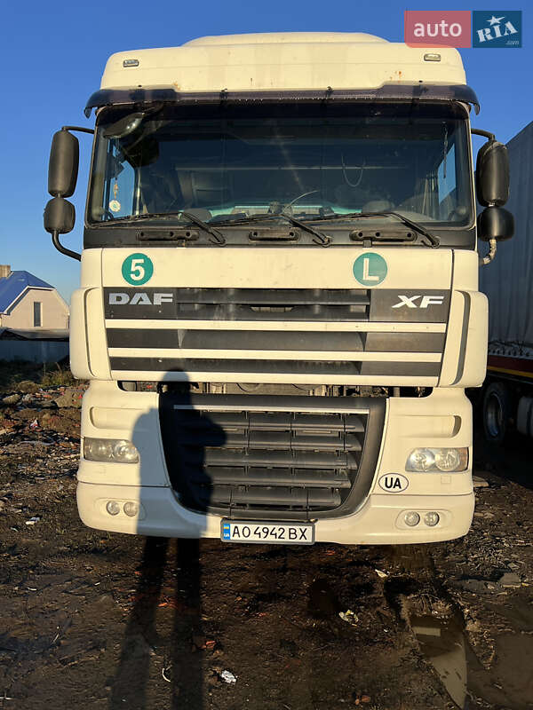 Тягач DAF XF 105 2011 в 