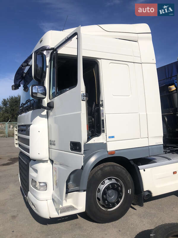 Тягач DAF XF 105 2013 в Запоріжжі