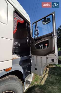 Тягач DAF XF 105 2008 в 