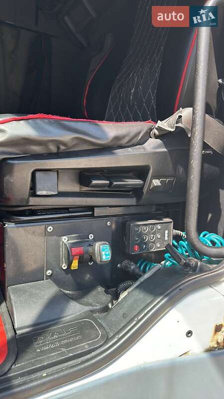 Тягач DAF XF 105 2009 в Ровно