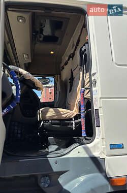 Тягач DAF XF 105 2013 в 