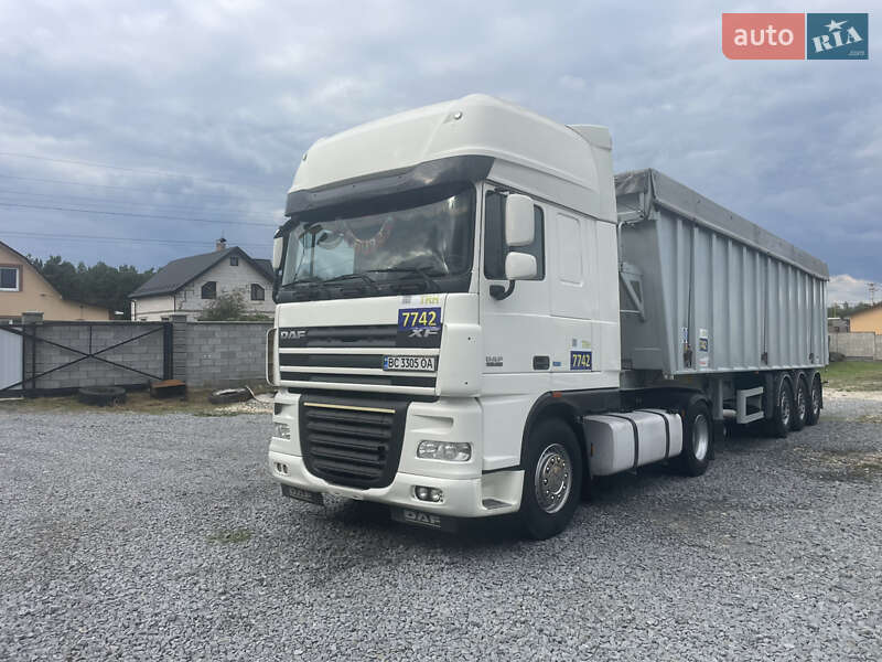 Зерновоз DAF XF 105 2012 в 