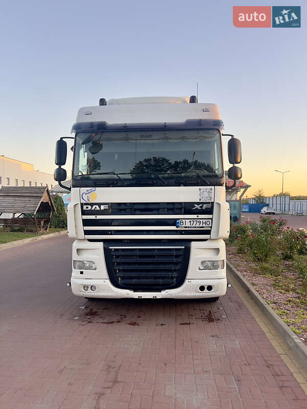 Зерновоз DAF XF 105 2013 в Полтаві