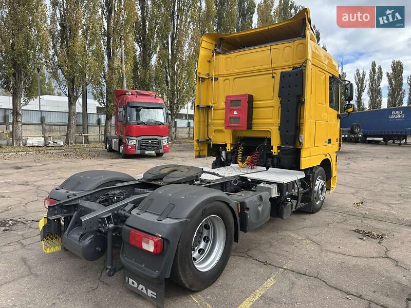 Тягач DAF XF 105 2013 в Киеве