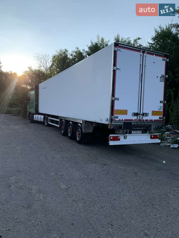 Тягач DAF XF 105 2007 в Кицмани фото 2 Тягач DAF XF 105 2007 в Кицмани