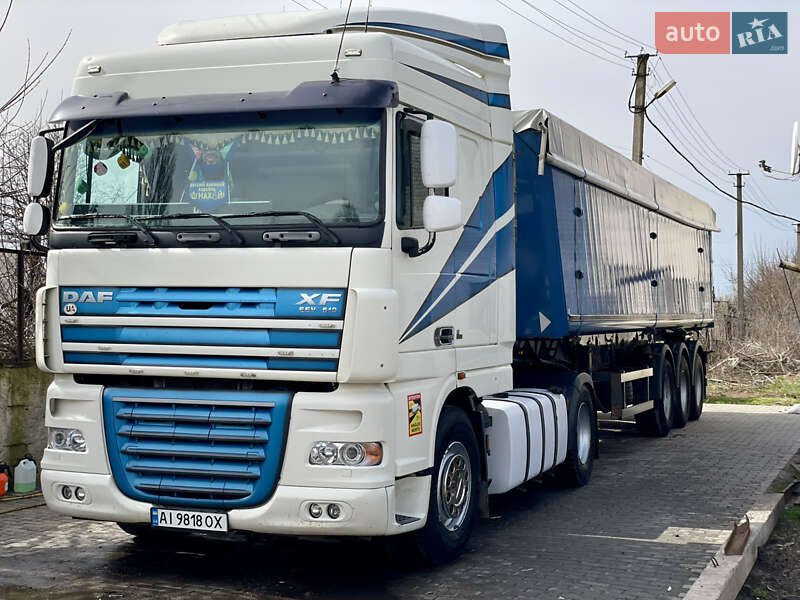 Самосвал DAF XF 105 2009 в Киеве