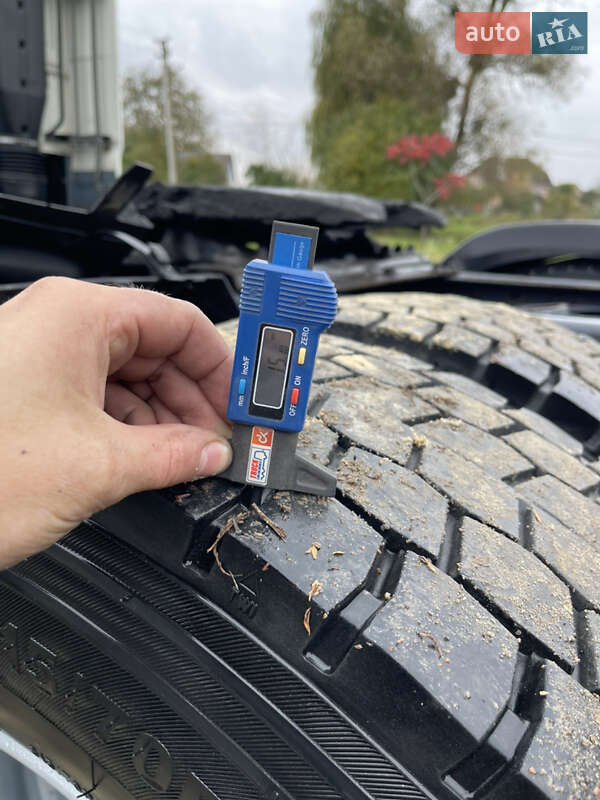 Тягач DAF XF 105 2011 в Ровно