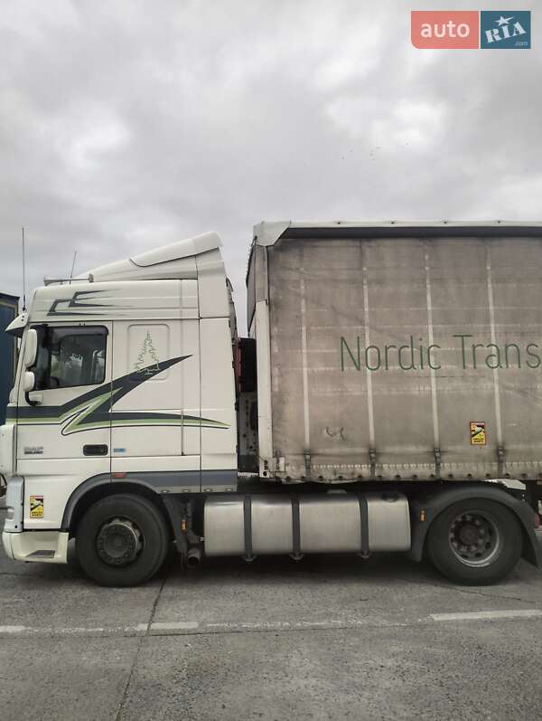 Тягач DAF XF 105 2012 в Романове