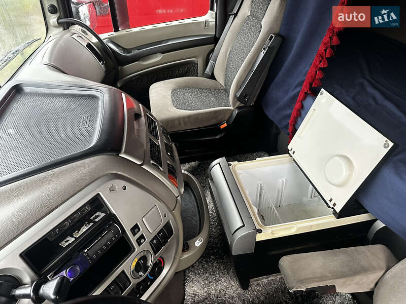 Тягач DAF XF 105 2010 в Умані