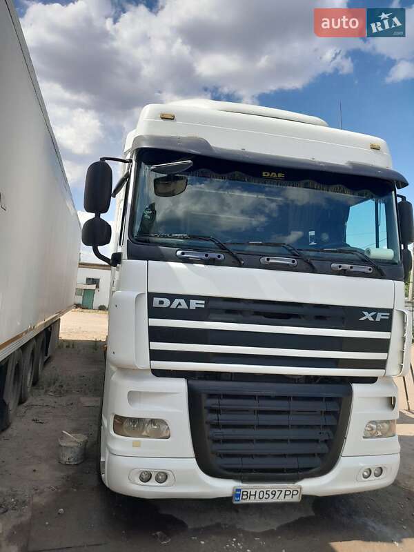 Тягач DAF XF 105 2007 в Одессе