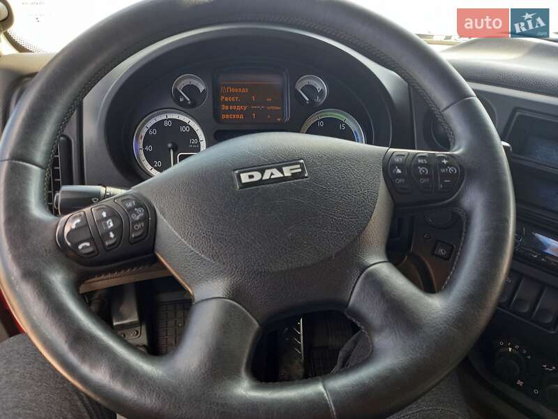 Тягач DAF XF 105 2012 в Чернигове