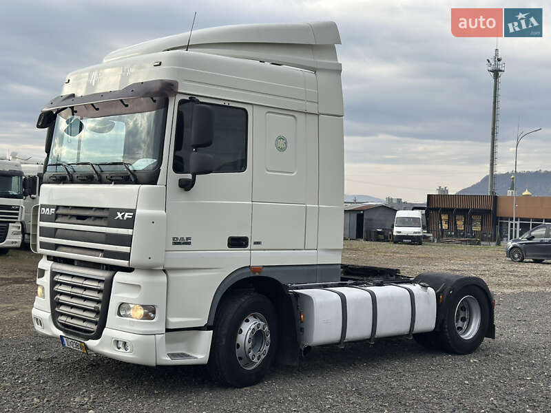 Тягач DAF XF 105 2010 в Хусті