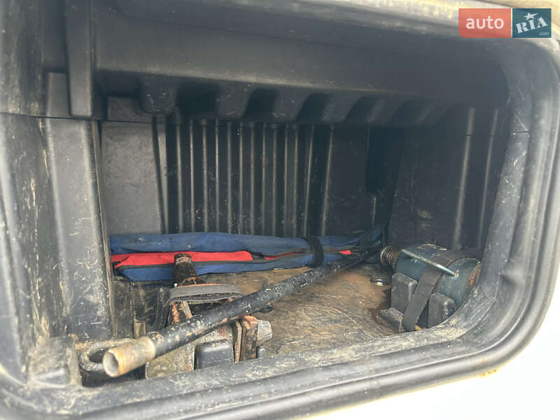 Тягач DAF XF 105 2010 в Хусті