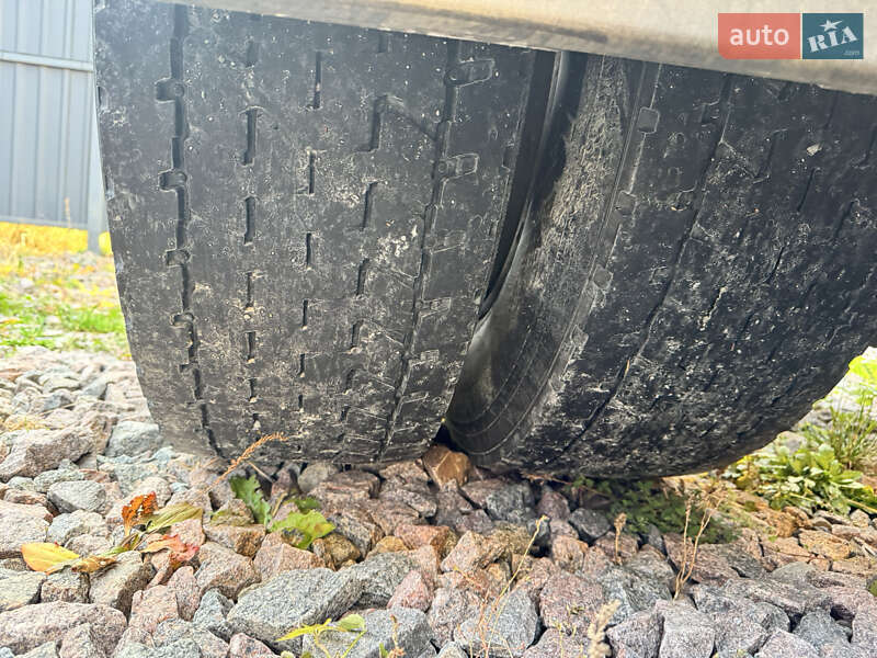 Тягач DAF XF 105 2008 в Ровно