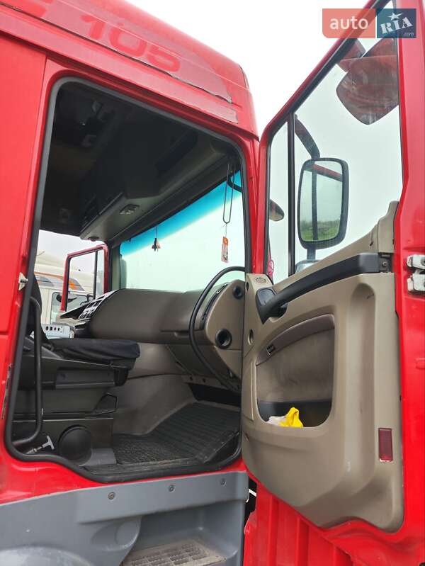 Тягач DAF XF 105 2010 в Городку