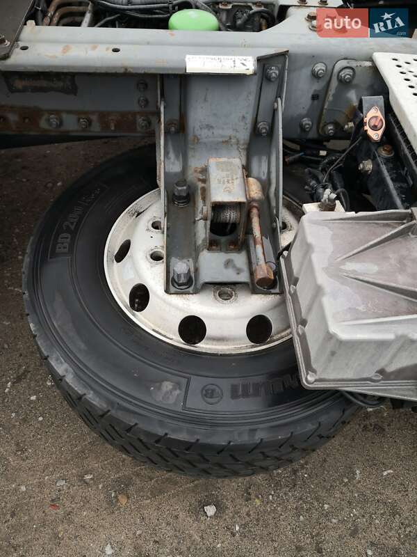 Тягач DAF XF 105 2011 в Кам'янському