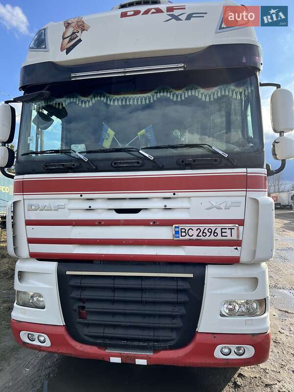 Тягач DAF XF 105 2009 в Жовкві