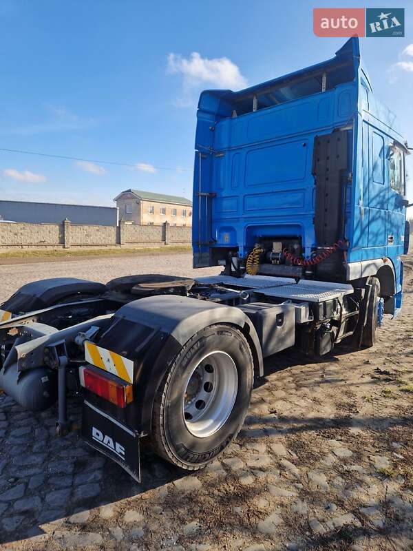 Тягач DAF XF 105 2010 в Ровно