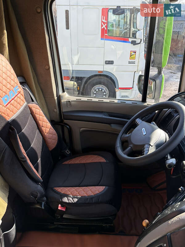 Тягач DAF XF 105 2012 в Черкасах
