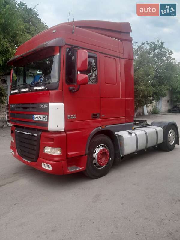Тягач DAF XF 105 2006 в Павлограде