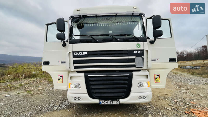 Тягач DAF XF 105 2012 в Перечині